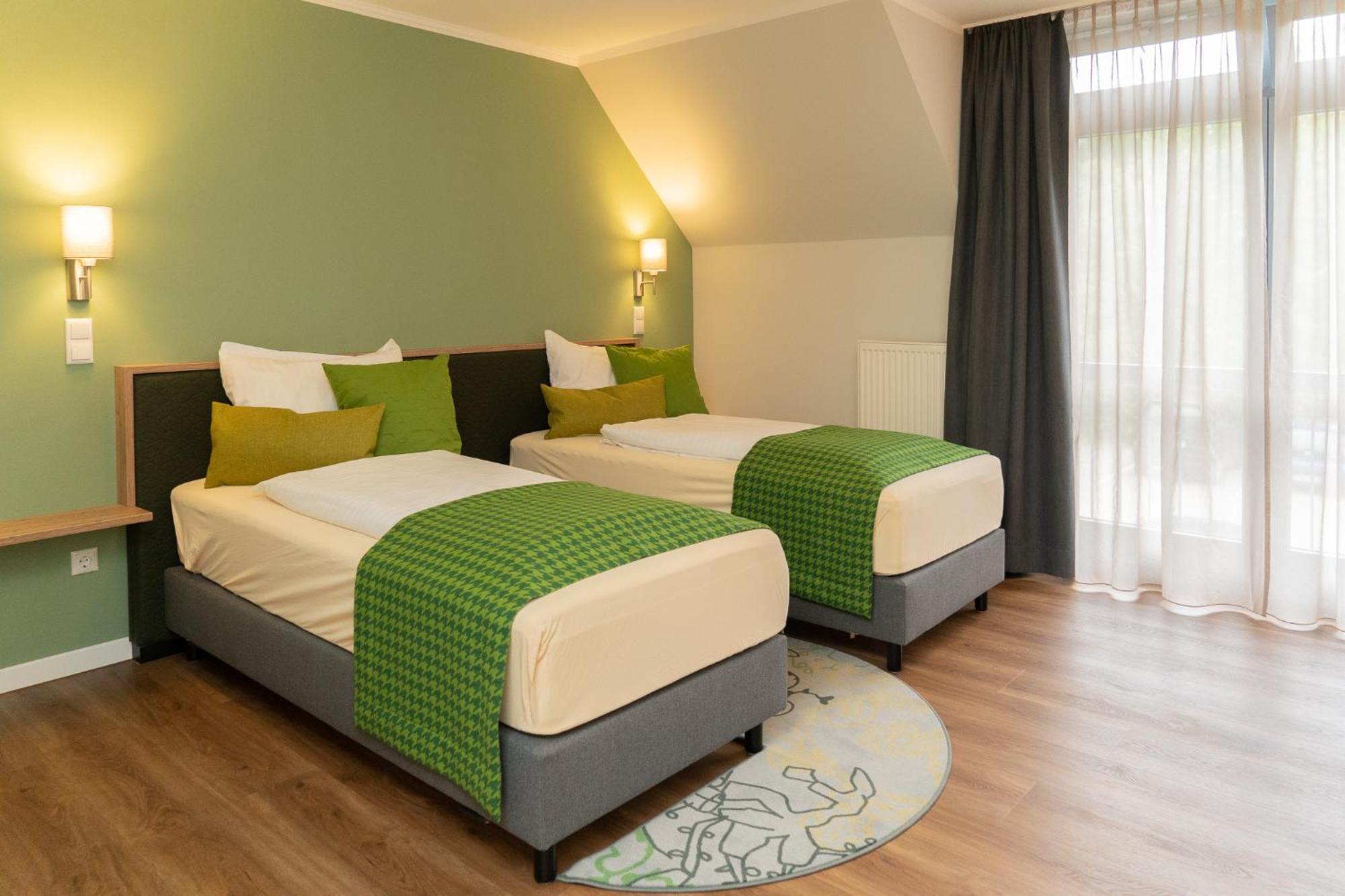 Hotel Lindenhof Bielefeld Bagian luar foto