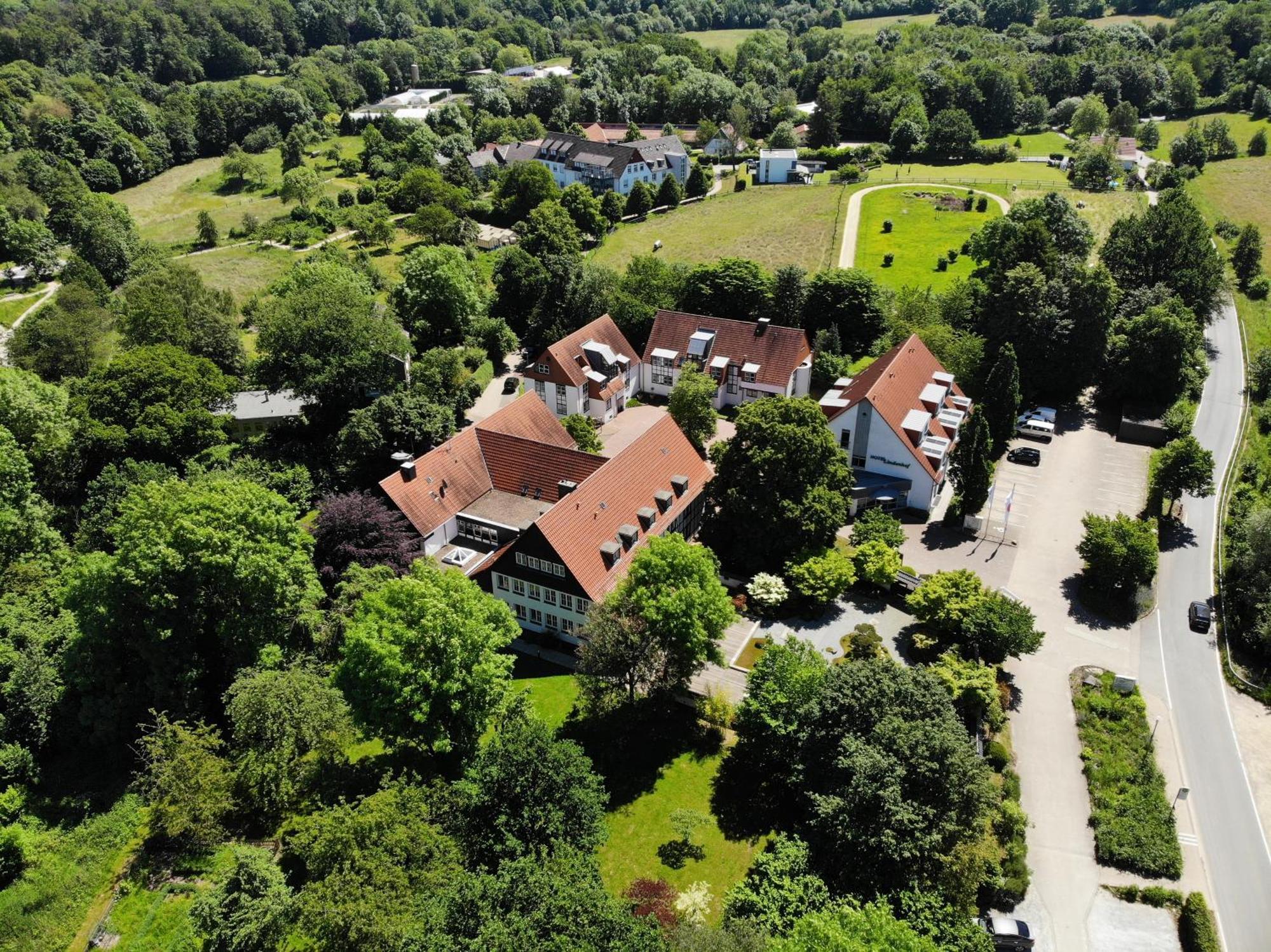 Hotel Lindenhof Bielefeld Bagian luar foto